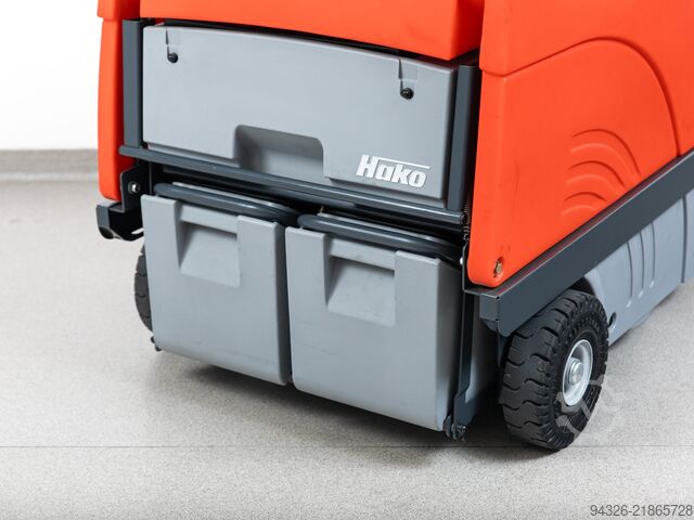 Hako Sweepmaster B900 R YENİ PİLLER Hako Sweepmaster B900 R - 2021y - 554h