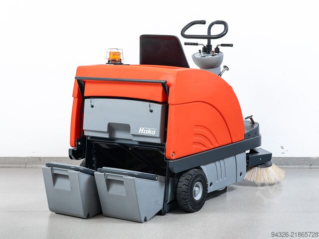 Hako Sweepmaster B900 R YENİ PİLLER Hako Sweepmaster B900 R - 2021y - 554h