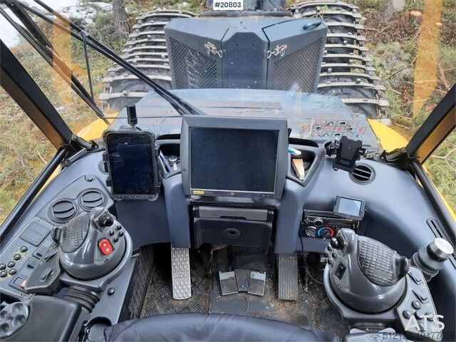 Colheitadeira Ponsse Ergo 8W harvester w/ H6 harvesting unit, tracks an