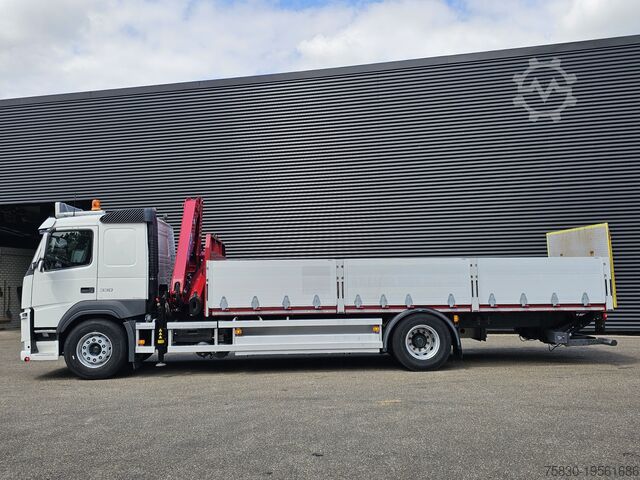 شاحنة رافعة Volvo FM 330 4x2 / EFFER 12.5 t/m CRANE / KRAN