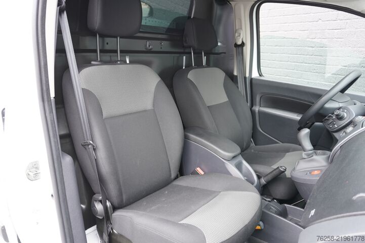 Универсал с высокой крышей Renault Kangoo 1.5 dCi EURO 6 - Airco - Cruise - PDC - ...