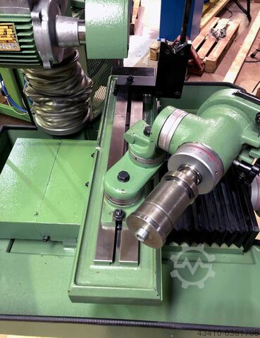 Makinë bluarëse universale e tipit LC-25F UT.MA Italy LC-25F