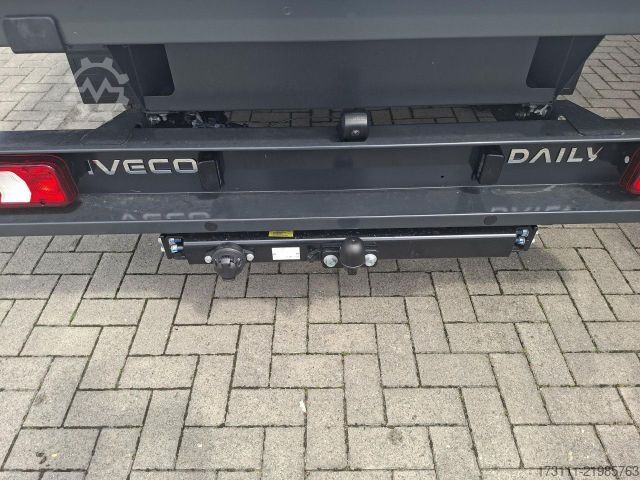 Ponyvával szerelt furgon IVECO Daily 35S14YD Pritsche 2,8 m / Klima / Kamera /