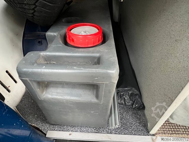 Caravana/autocaravana VOLKSWAGEN T4 Multivan 2.4 Diesel Wohnmobil GetriebeSchaden