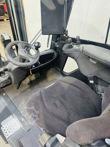 Dieselové vysokozdvižné vozíky Linde H 30 D-02 EVO 3B Triplex Teilkabine ZVG