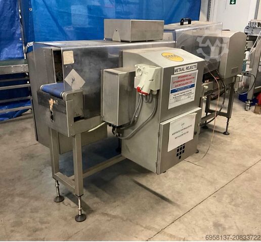 Loma IQ3+ Metal Detector + Checkweigher Loma IQ3