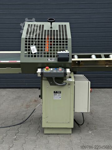Поперечен трион OMGA T720 с лентов транспортьор OMGA T720