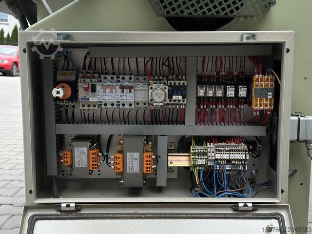Поперечен трион OMGA T720 с лентов транспортьор OMGA T720