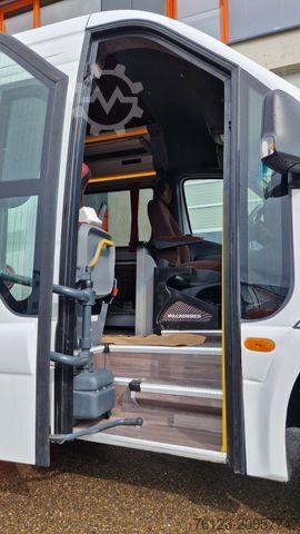 Minibus MERCEDES-BENZ 517 Lord Comfort XXL Lagerfahrzeug 23 SS