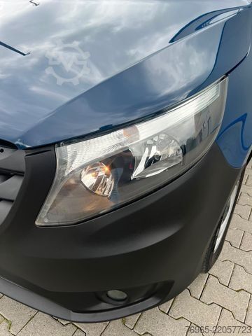 Slēgtais furgons MERCEDES-BENZ Vito 114 LANG KLIMA TEMPOMAT SCHRÄNKE/REGALE AHK