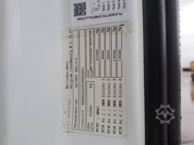 Poids lourds Mercedes-Benz 4158LS 8x4 + Euro Mega 1+4 (Low hour readings)