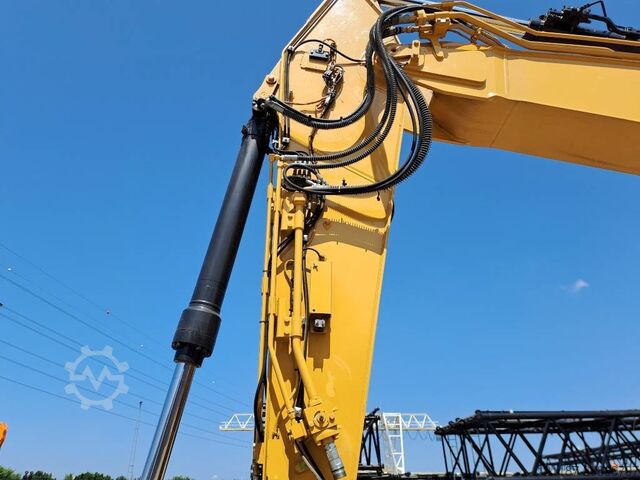 Raupenbagger CAT 320