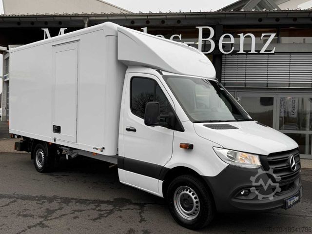 Box van MERCEDES-BENZ Sprinter 317 CDI 4325 Koffer LBW Kamera MBUX SHZ