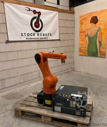 Robot przemysłowy KUKA KR6 R900 SIXX KRC4