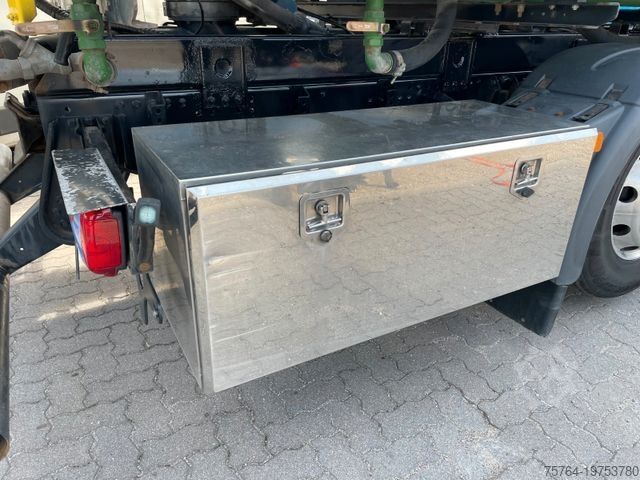 Tankwagen MAN TGX 26.460 mit 31m³ Heitling Silo / 4 Kammern