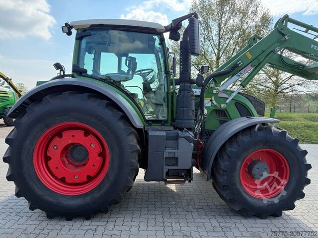 Сільськогосподарська машина  724 Vario