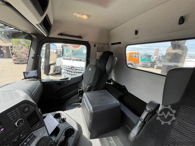 Kanca kasalı yük kamyonu (roll-off) MERCEDES-BENZ Arocs 2540 L 6x2 Abrollkipper Meiller