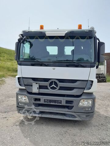 Camión portacontenedores de gancho MERCEDES-BENZ Actros 2644 6x4 Abrollkipper Hiab XR 21S59