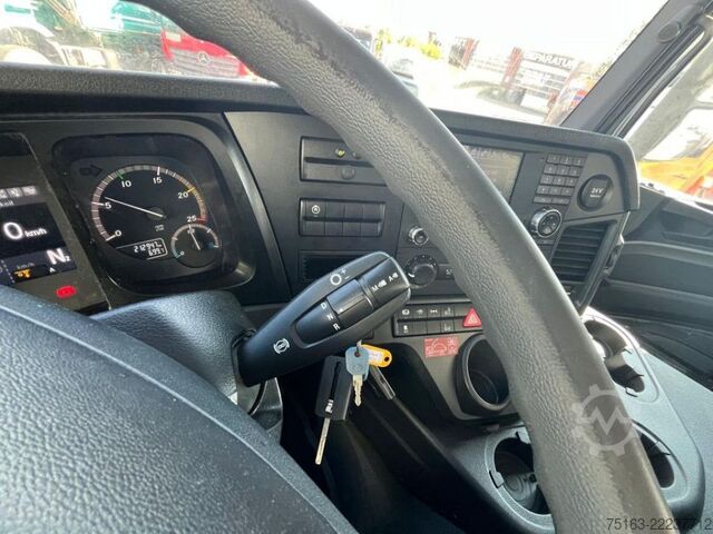Grúa montada en camión MERCEDES-BENZ Antos 2543 L 6x2 Abrollkipper mit Kran Funk+Grei