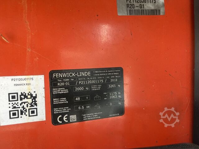 Empilhador retrátil Linde R20-01