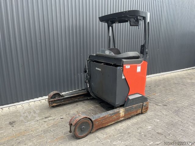 Empilhador retrátil Linde R20-01
