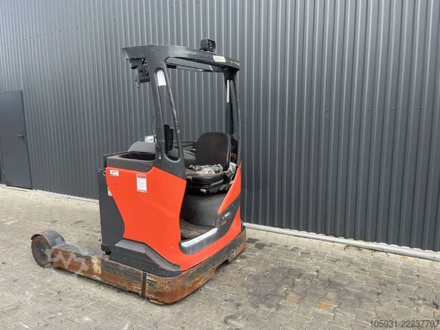 Empilhador retrátil Linde R20-01