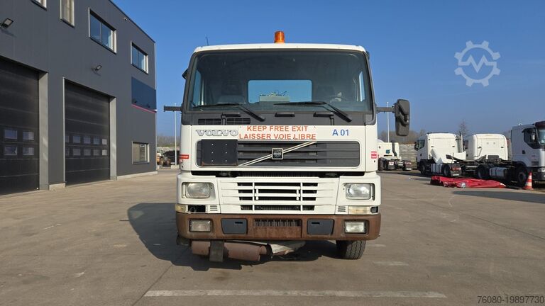 Chassis cab Volvo FM 7 - 290 (60.000 KM ORIGINAL !!! / POMPE MANU...