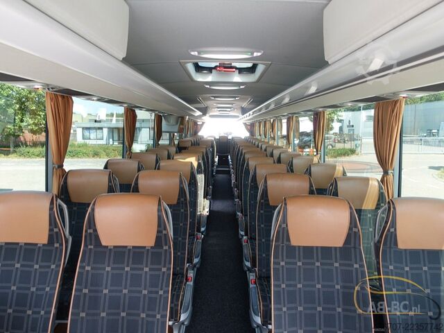 Туристичний автобус MERCEDES-BENZ Tourismo RHD-L, 62 Sitze, Euro 6