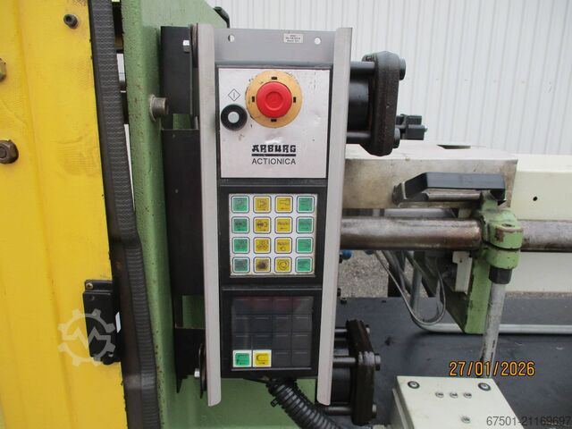 เครื่องฉีดขึ้นรูป Arburg 320M 850-210 (3405)