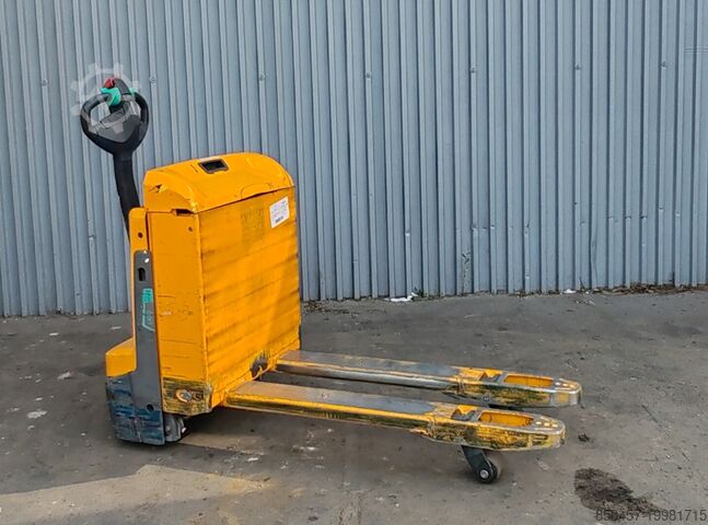 รถลากพาเลทไฟฟ้า Jungheinrich EJE 114 Lion 1400kg/ 2018y/ 10138mh