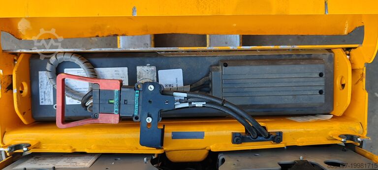 รถลากพาเลทไฟฟ้า Jungheinrich EJE 114 Lion 1400kg/ 2018y/ 10138mh