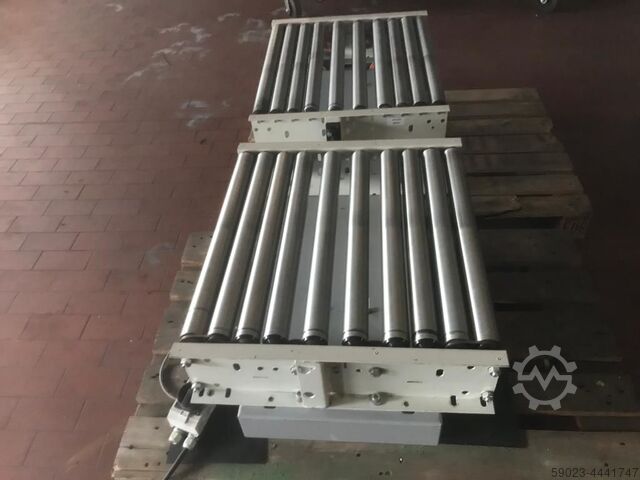 Roller conveyor with drive Mannesmann / Dematic Rundriemen