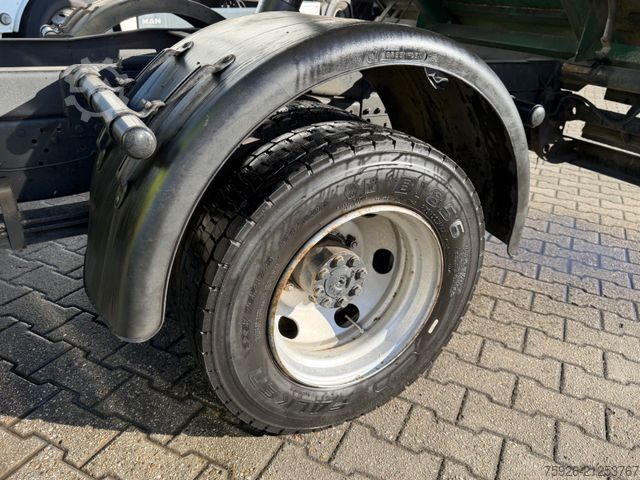 Tipper van MERCEDES-BENZ Vario 816 Kipper *TÜV Neu* 7-Sitze*