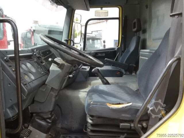 Furgon transport auto DAF AE65NC 240 ATI ,OPRIJBAK 7.75 METER