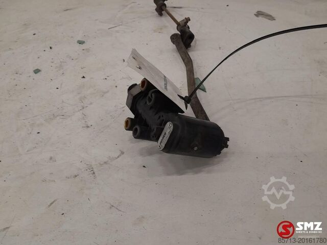 엔진 관리 Man Occ ECAS hoogtesensor luchtvering MAN F2000 441050