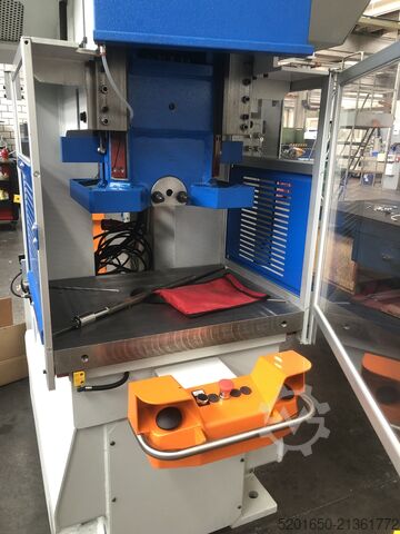 Ekscentrična stiskalnica OMERA 63T OMERA TYPE 63 R4