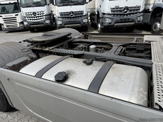 Standard SZM Mercedes-Benz Actros MP3 1846 LS Megaspace