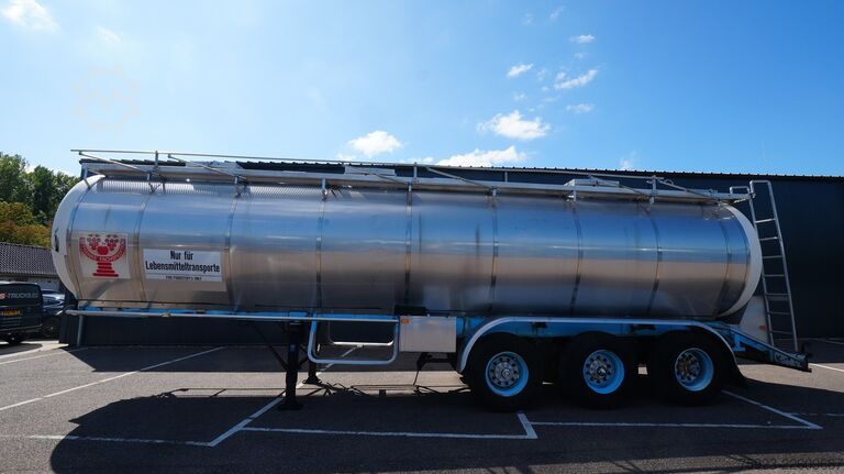 Cisterna de alimentos Pacton 3 axle food tank trailer 30.000ltr