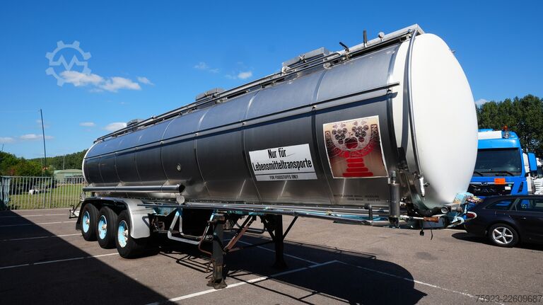 Cisterna de alimentos Pacton 3 axle food tank trailer 30.000ltr