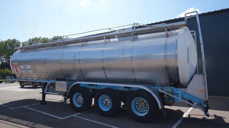 Cisterna de alimentos Pacton 3 axle food tank trailer 30.000ltr