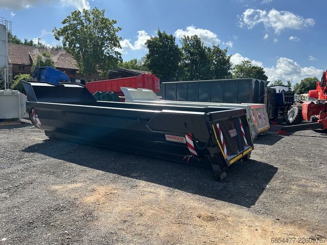 רכב מסחרי M3 Containersysteme Abrollcontainer  Halfpipe