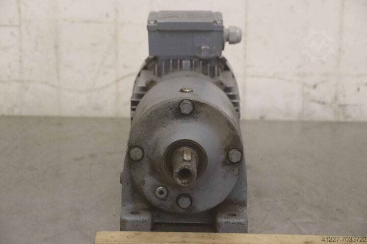 Κινητήρας με κιβώτιο ταχυτήτων 0,37 kW 32 στρ./λεπτό SEW Eurodrive R40 DT71D4