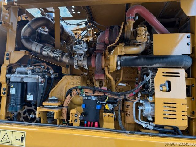 Excavadora móvil CATERPILLAR M318 NEW GEN OQ65 ZS Klima 180° TOP
