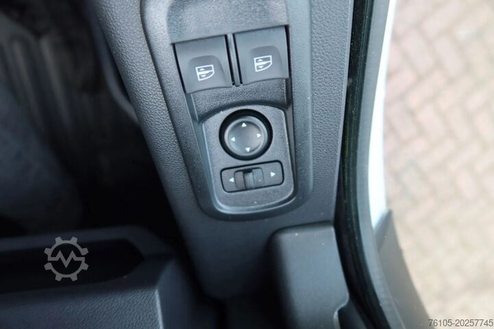Furgonetă Renault Master POST NL Uitvoering L3/H2 BPM Vrij, 3 pie...