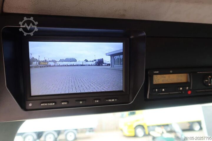 Darus teherautó Mercedes-Benz ANTOS 2830 Kraanwagen open Laadbak Fassi F295 +...