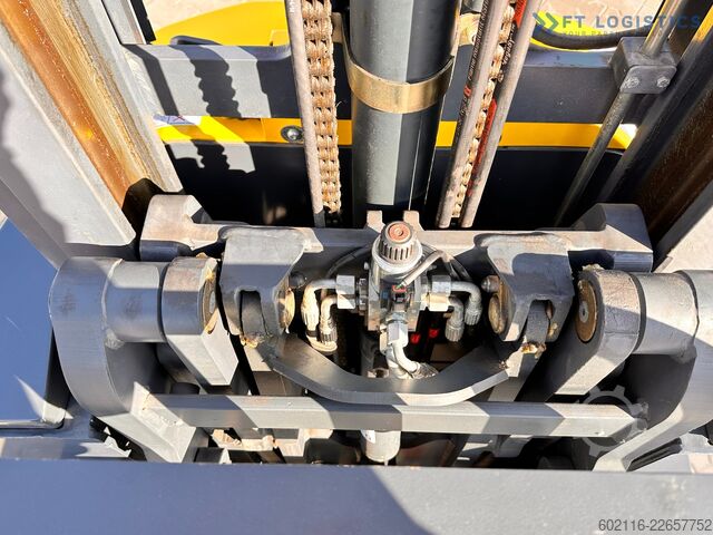 Chariot élévateur à 4 voies Combilift WR / DUPLEX / 4.5M / 2017 / ONLY 30 H