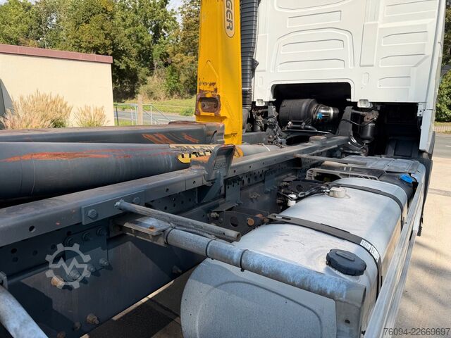 Kanca kasalı yük kamyonu (roll-off) VOLVO FH 460 6x2 Abrollkipper AHK