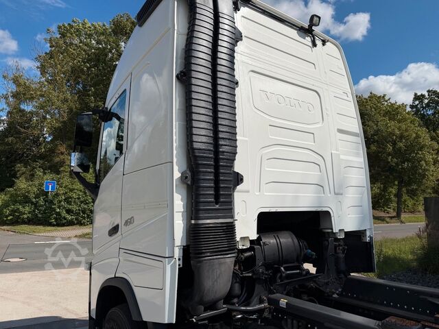 Kanca kasalı yük kamyonu (roll-off) VOLVO FH 460 6x2 Abrollkipper AHK