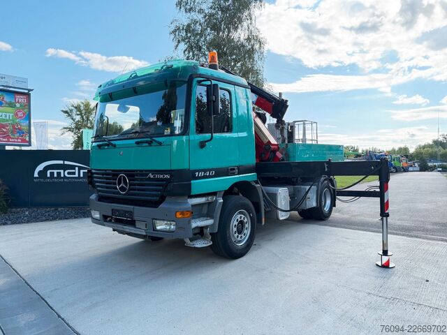 Veokile paigaldatud kraana MERCEDES-BENZ Actros 1840 4x2 SZM Kran 26m FUNK WINDE Korb