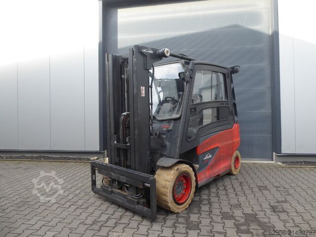 Ηλεκτρικό περονοφόρο τετράτροχο Linde E50L-01/600